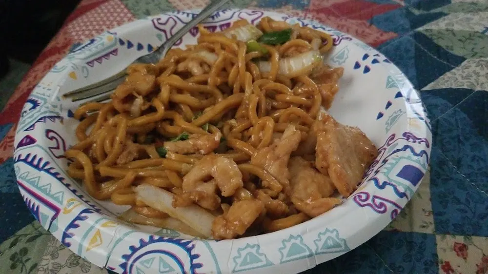 Chicken Lo Mein